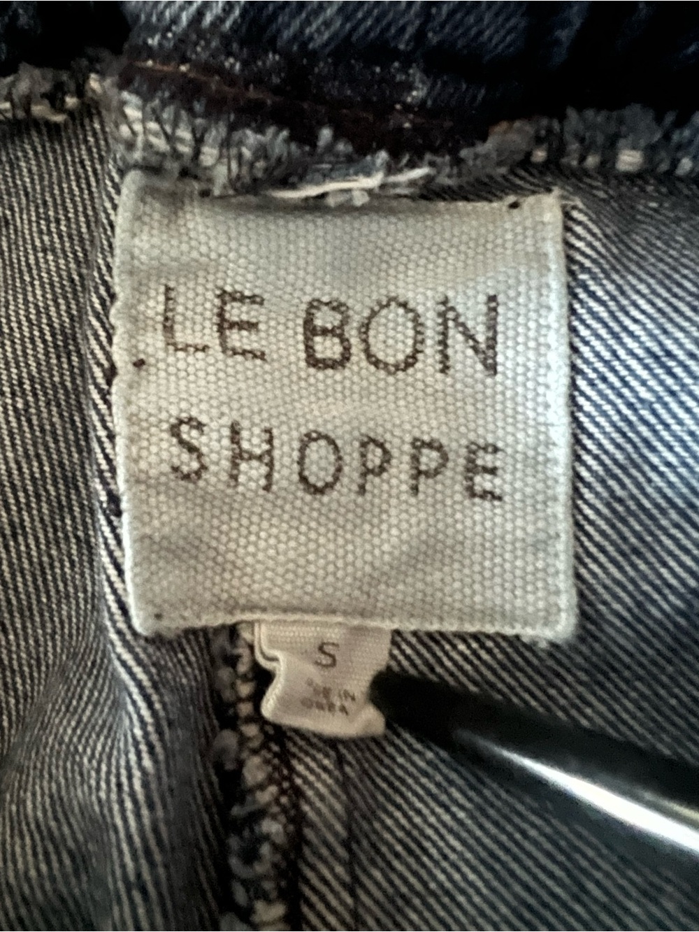 Le Bon Shoppe Sold Out Arc pants in blue denim. SIZE SMALL.